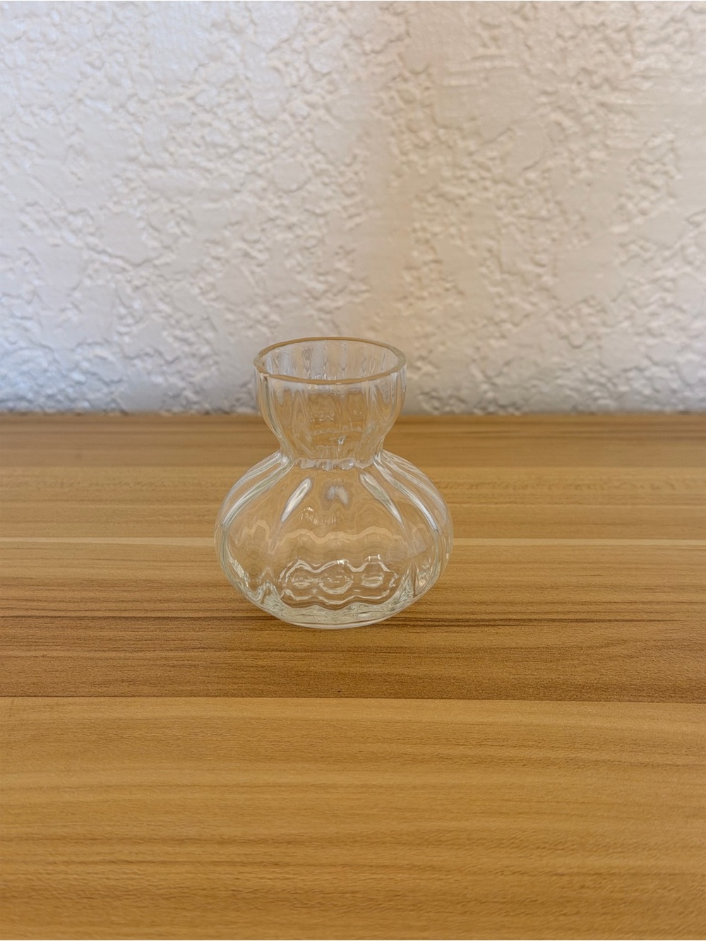 Mikasa Clear Decorative Glass Flower Bud Vase Small cute 3” Tall New Condition